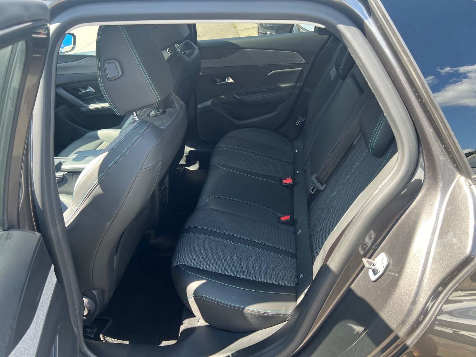 Peugeot 308 SW Allure - Samsaru's Car Outlet