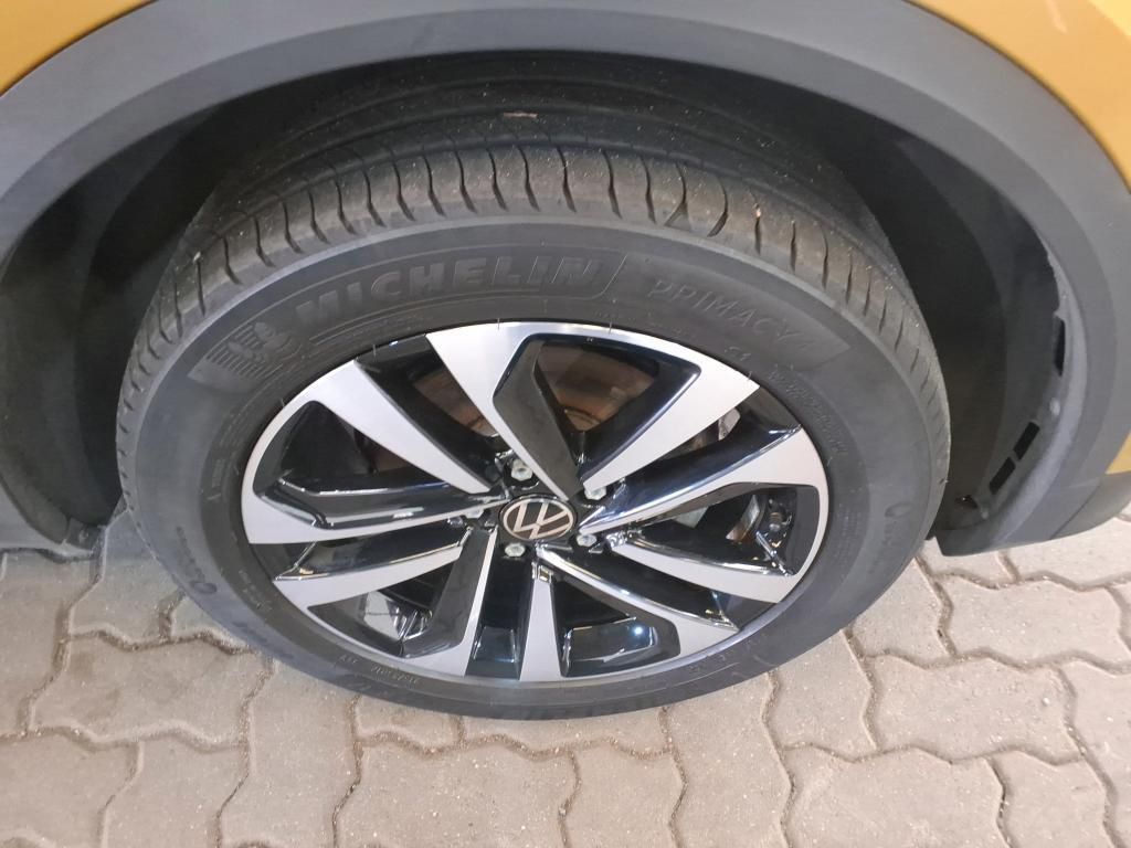 Volkswagen T-Roc 1.5 TSI DSG - Samsaru's Car Outlet