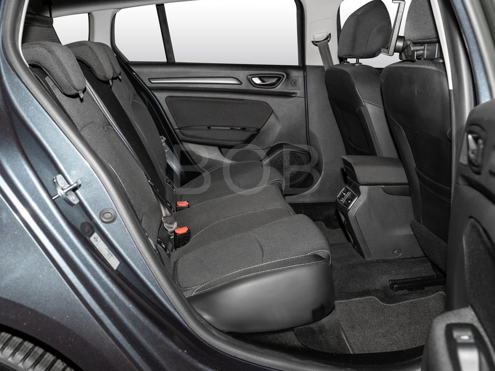 Renault Megane Grandtour ZEN E-TECH Plug-in - Samsaru's Car Outlet