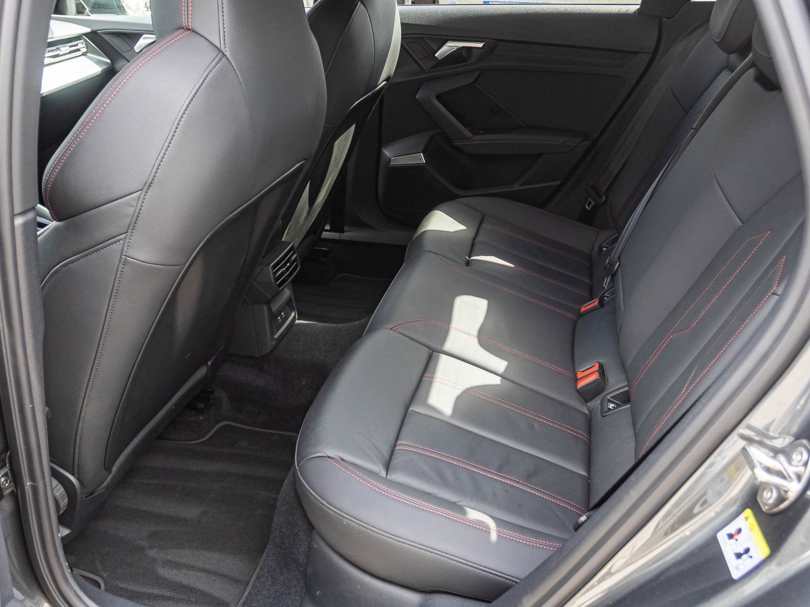 Audi A3 Limousine S line 35TFSI Stronic Navi LED GRA