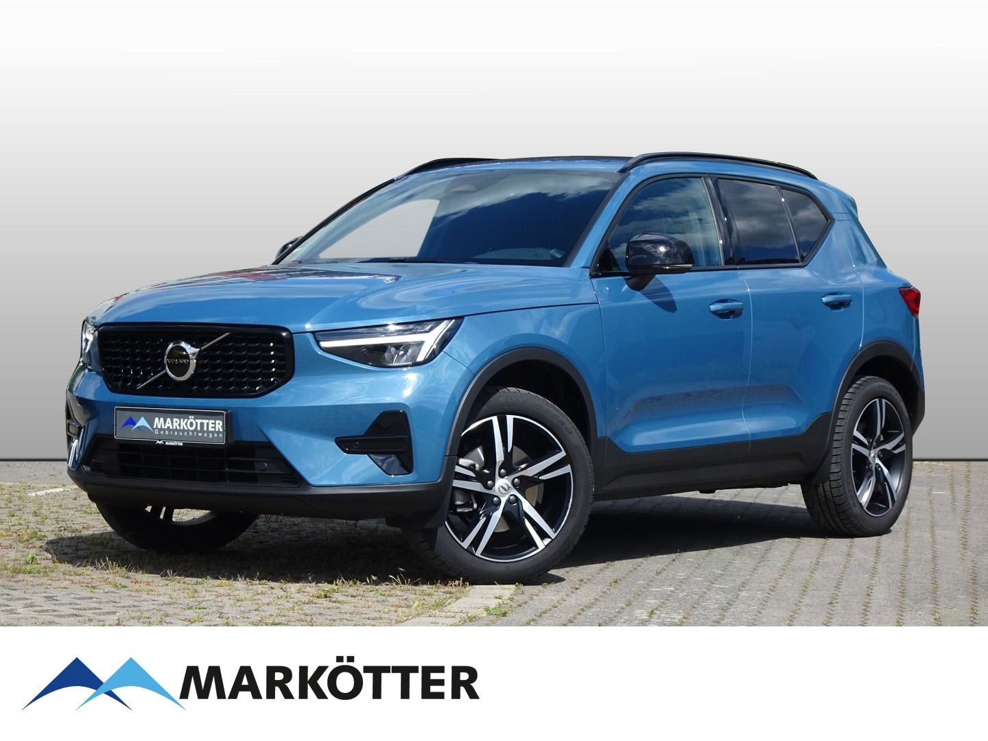 Volvo XC40 B3 Plus Dark - Samsaru's Car Outlet