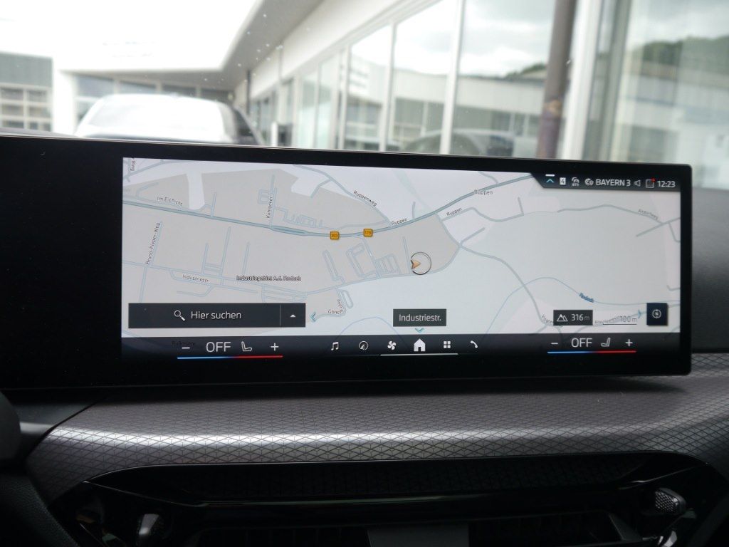 BMW 320i tour. M Sport A. +PANO+AHK+adLED+HIFI+