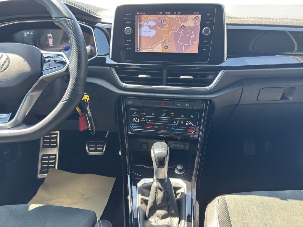 Volkswagen T-Roc 1.5 TSI DSG R-Line - Samsaru's Car Outlet