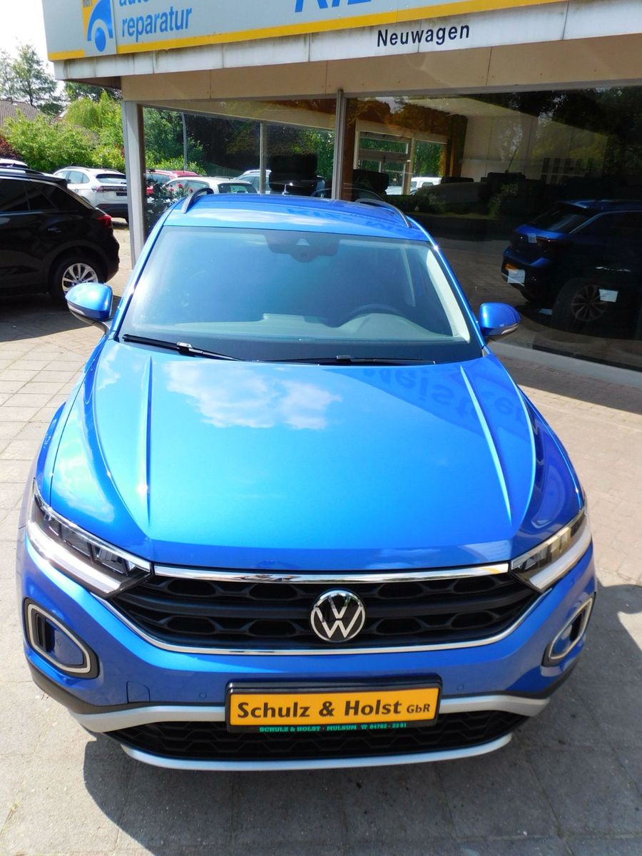 Volkswagen T-Roc Life DSG - Samsaru's Car Outlet