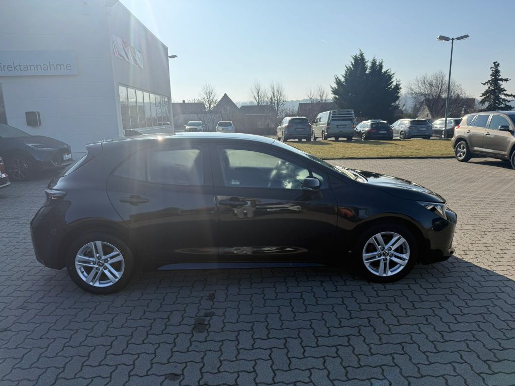 Toyota Corolla 1.8 Hybrid Business Edition