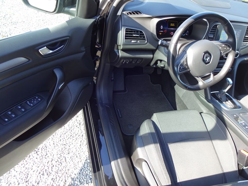 Renault Megane Grandtour E-TECH Plug-in - Samsaru's Car Outlet