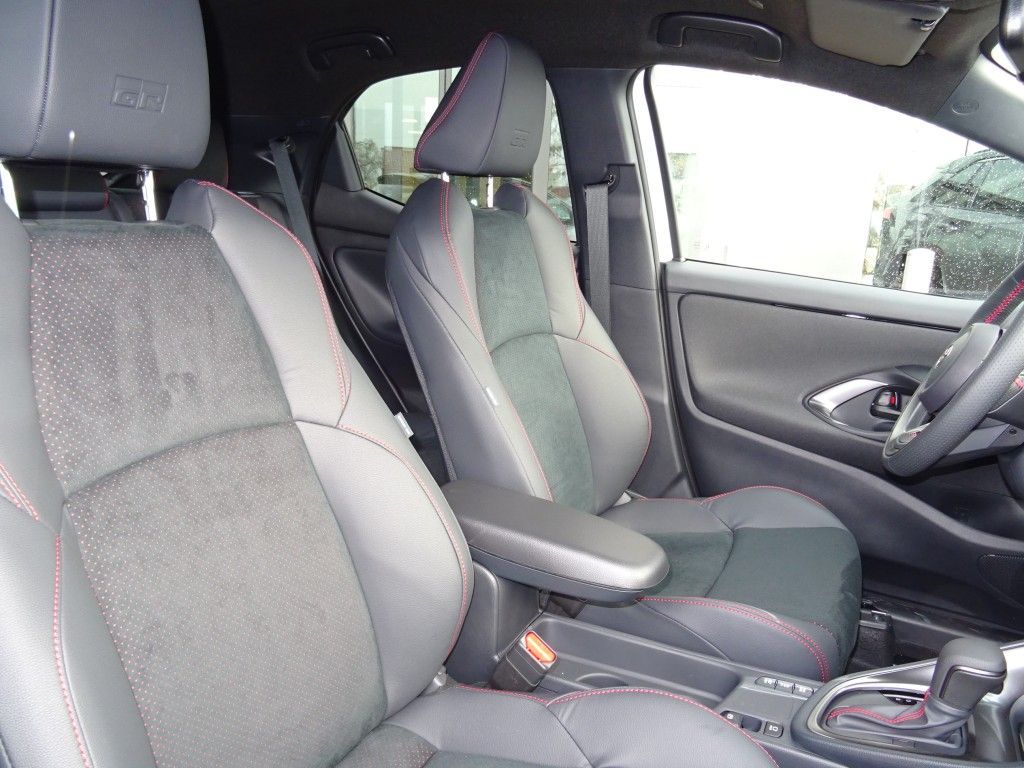 Toyota Yaris Hybrid 130 1.5 VVT-i GR SPORT