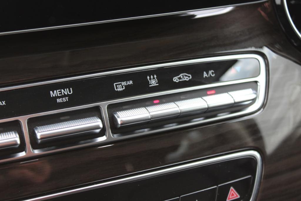 Mercedes-Benz V 300 d Avantgarde - Samsaru's Car Outlet
