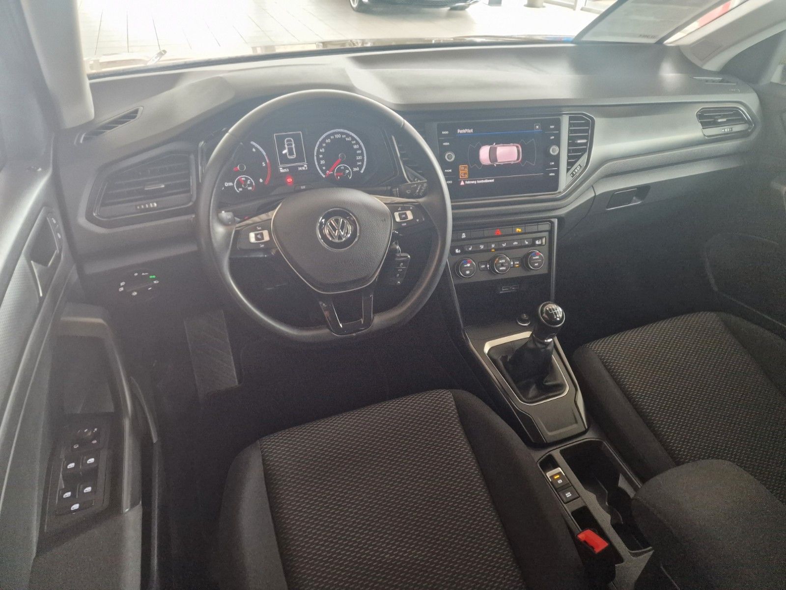 Volkswagen T-Roc Basis - Samsaru's Car Outlet