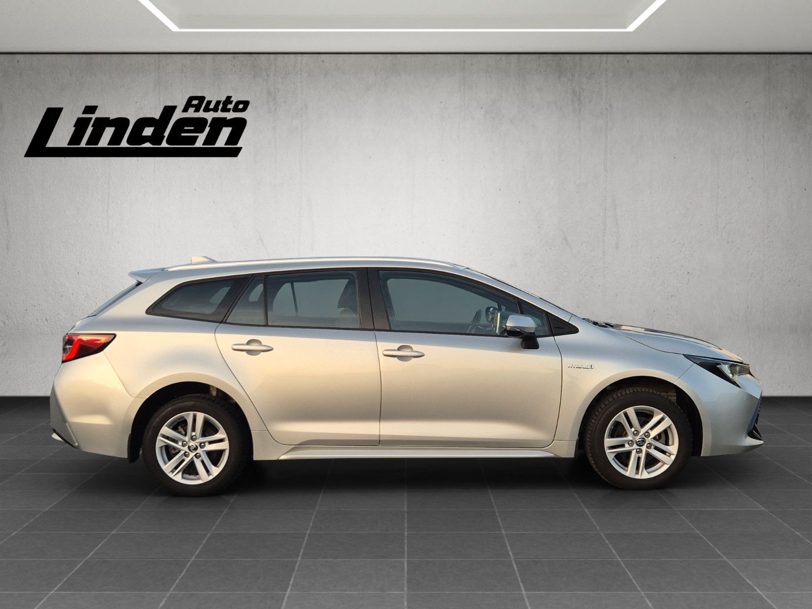 Toyota Corolla TS Business Kamera Carplay SHZ LED