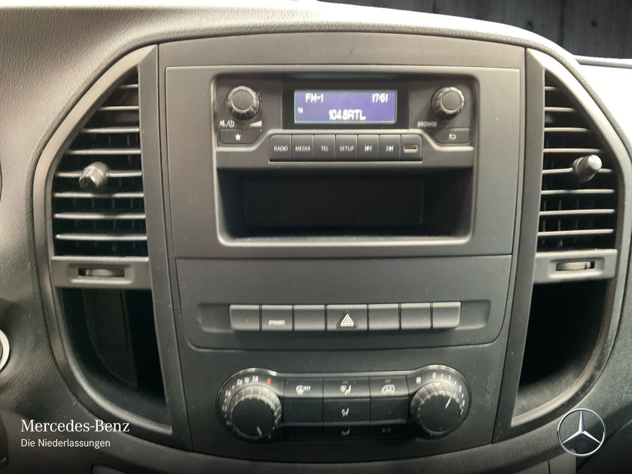 Mercedes-Benz Vito eVito 111 KA Lang - Samsaru's Car Outlet