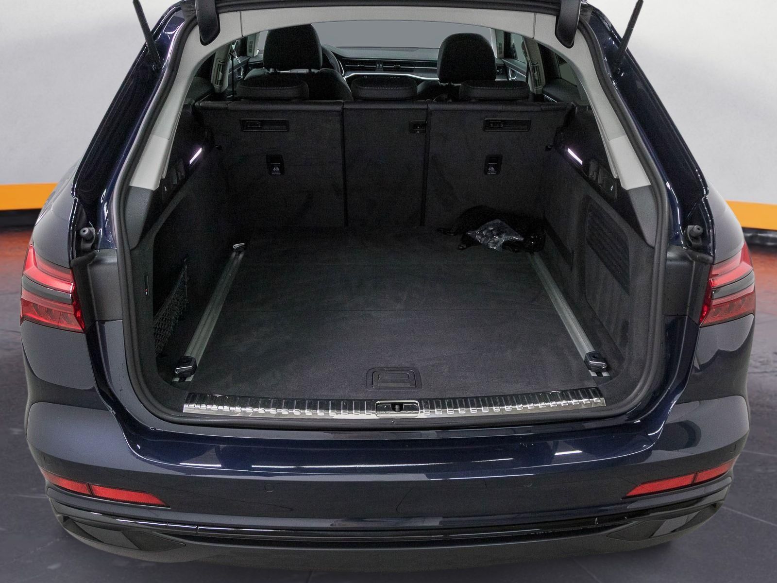 Audi A6 Avant 40 TDI Q S LINE - Samsaru's Car Outlet