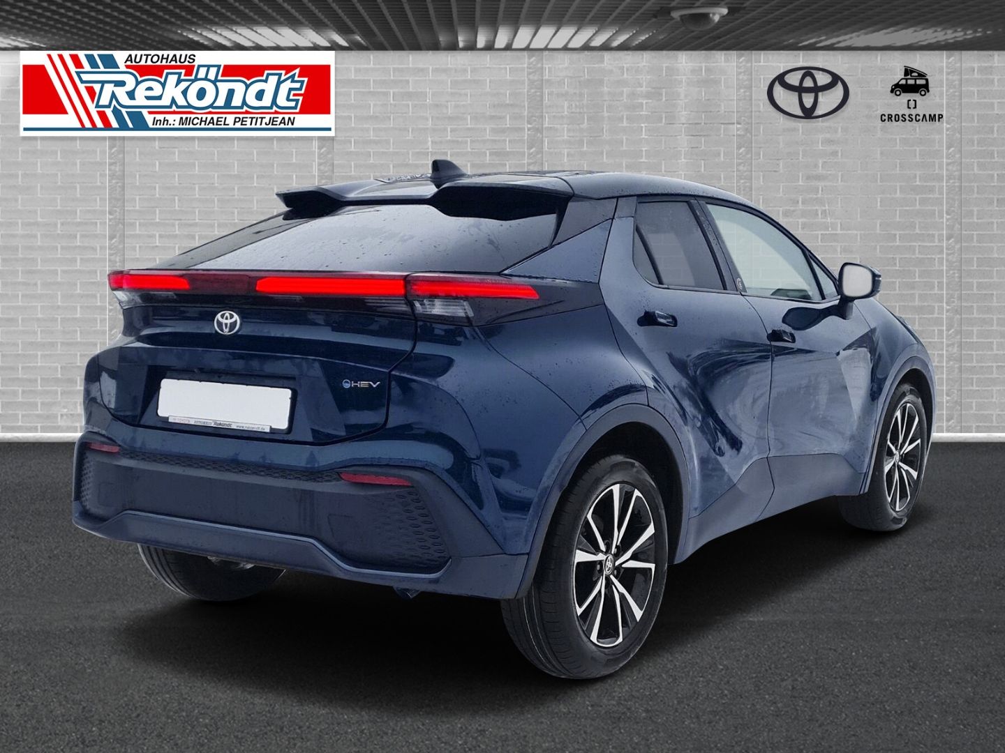 Toyota C-HR 4x2 Team Deutschland - Samsaru's Car Outlet