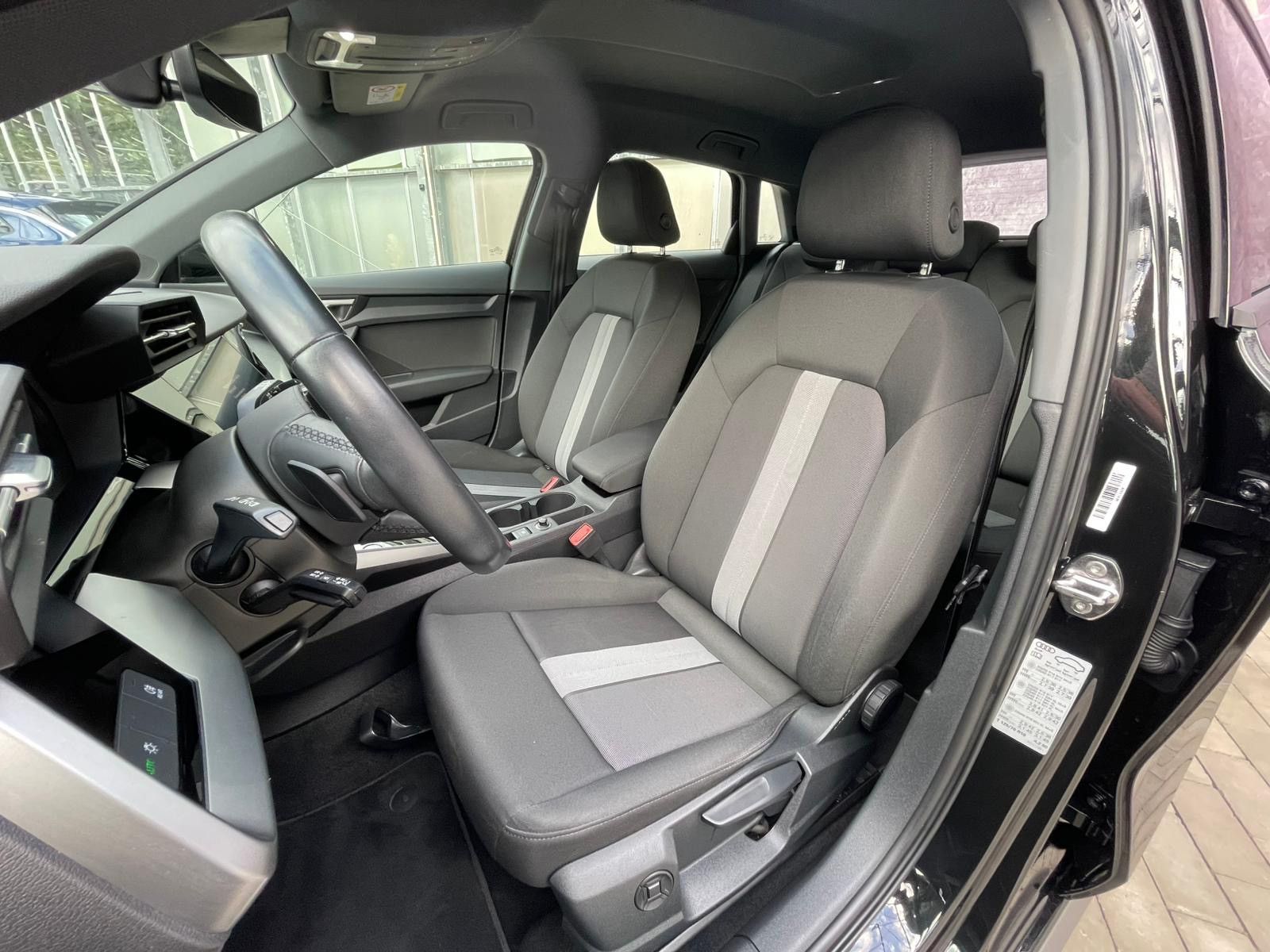 Audi A3 Spb 35 TDI S-tronic S-Line Nav LED Assist 17"