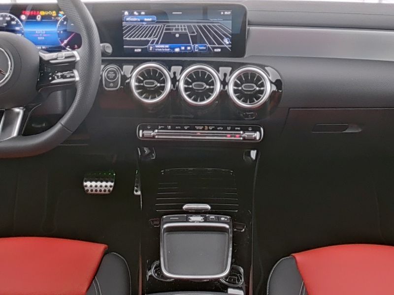 Mercedes-Benz CLA 220 d Coupé AMG-Sport - Samsaru's Car Outlet