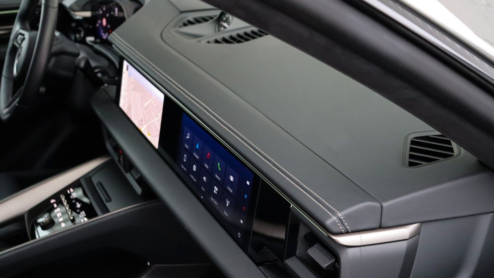 Porsche Macan Electric Turbo, Innodr. Pano,HUD,AHK, BOSE