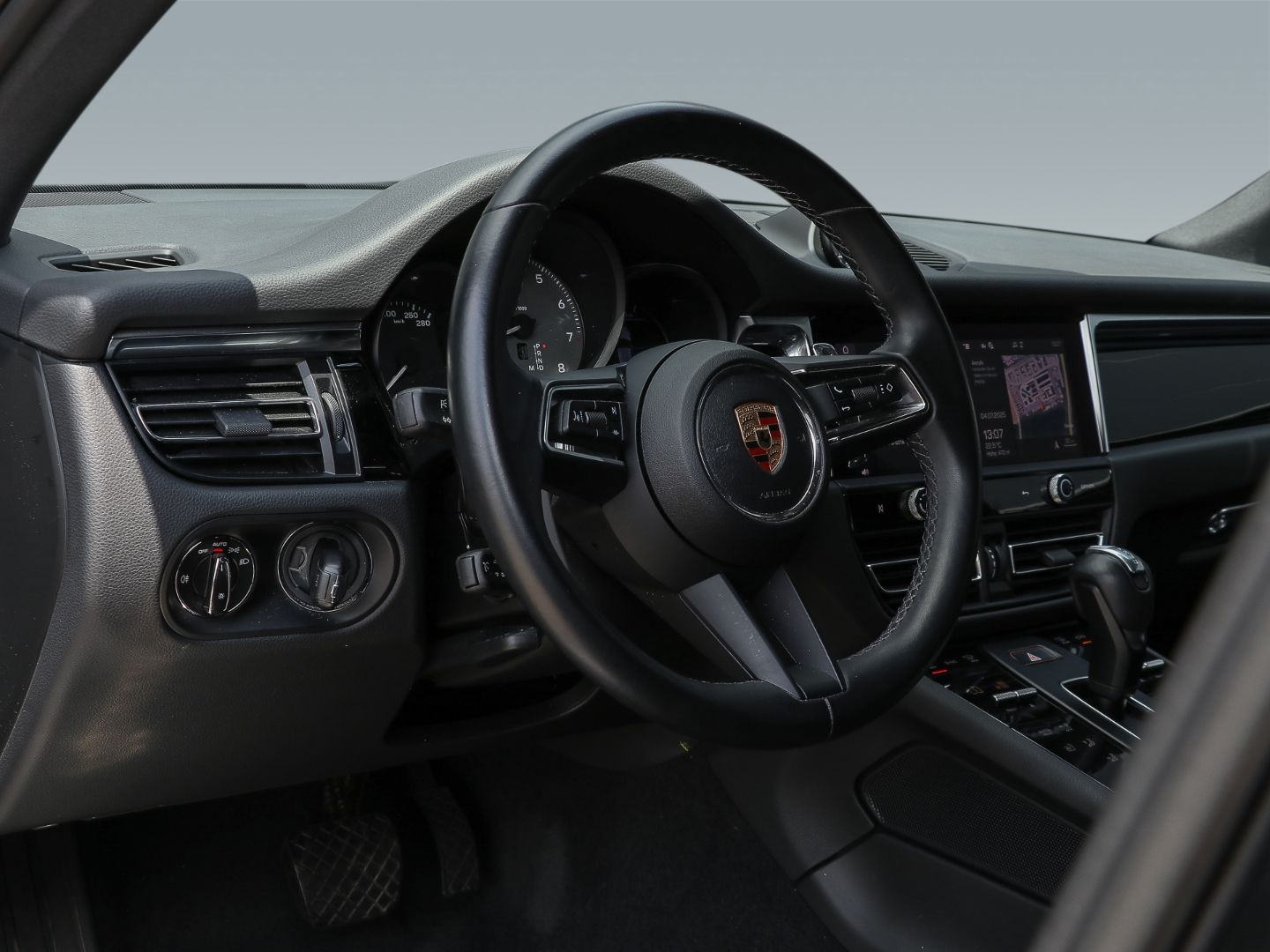 Porsche Macan S - Samsaru's Car Outlet