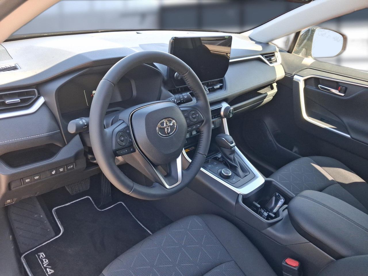 Toyota RAV4 4x4 Hybrid Navi,el.Heckklappe, SHZ vorn