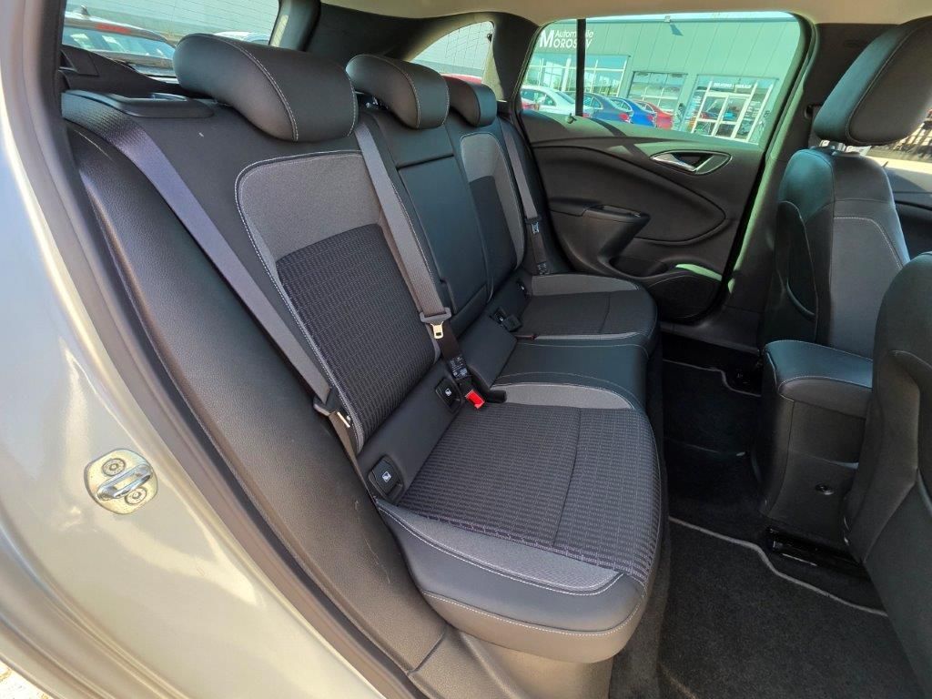 Opel Astra 1.5 D Start/Stop Tourer Elegance - Samsaru's Car Outlet