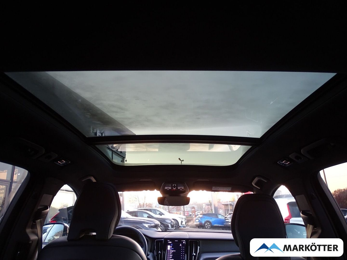 Volvo XC60 R Design AWD ACC/AHK/RFK/STHZ/LEDER