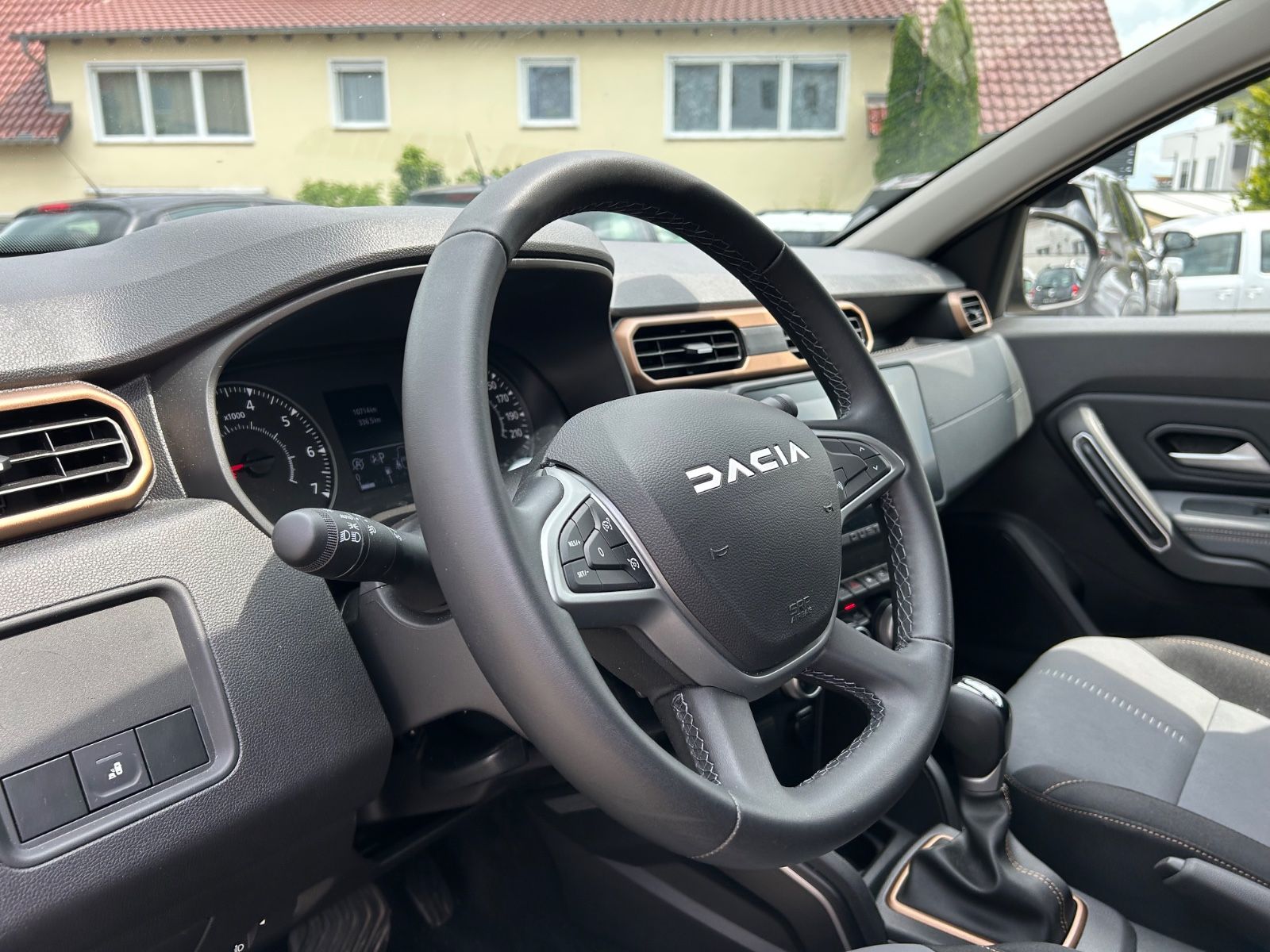 Dacia Duster TCe 150 EDC Extreme - Samsaru's Car Outlet