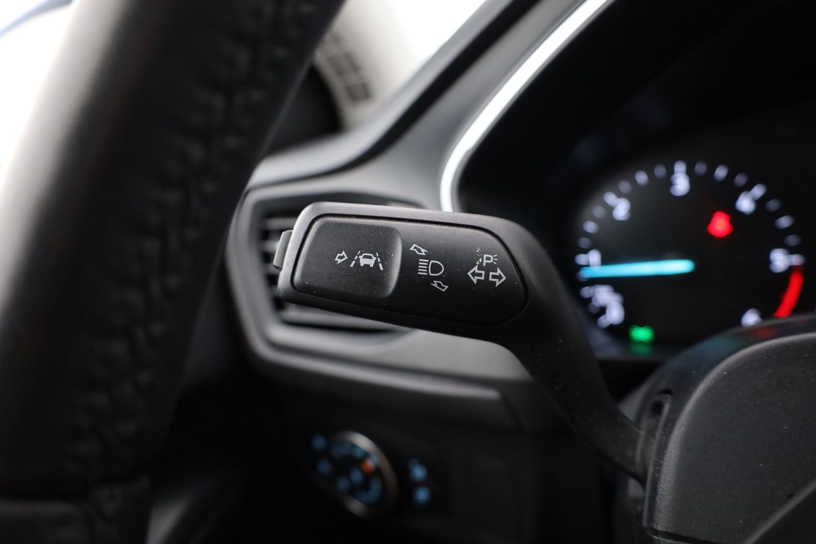 Ford Focus Turnier 2.0 EcoBlue Aut. - Samsaru's Car Outlet