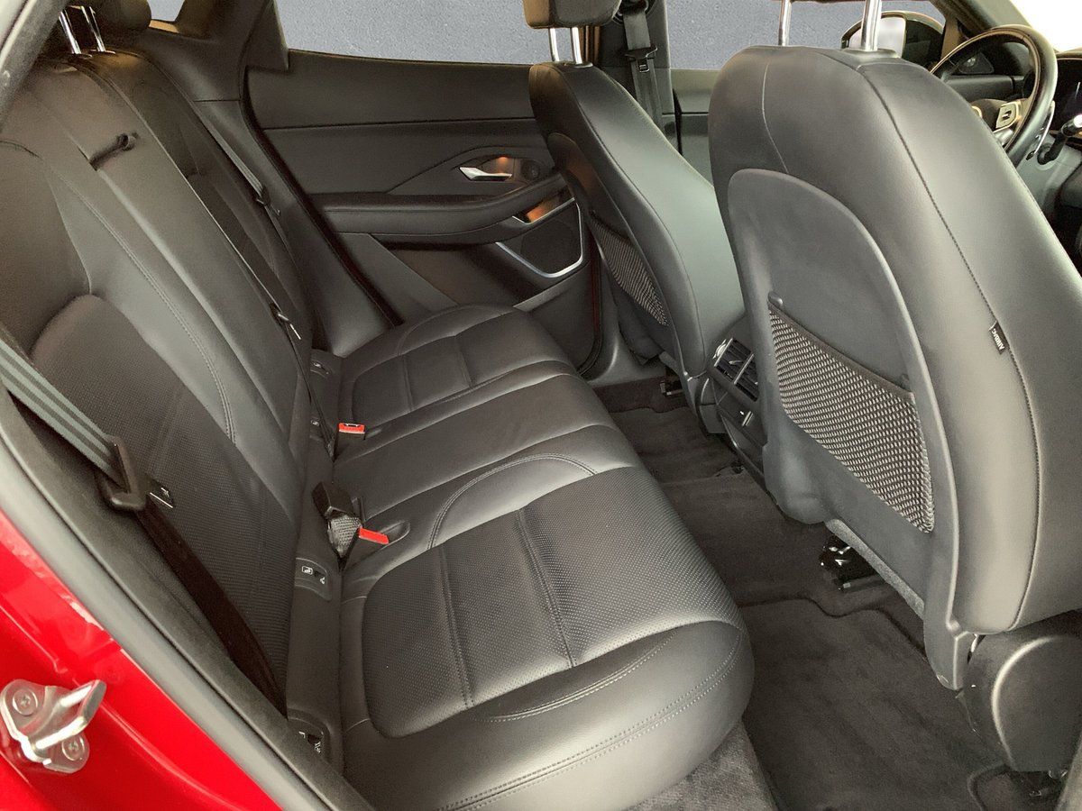 Jaguar E-PACE D165 AWD SE PIXEL-LED+PANO+20"LMF+ACC+SHZ