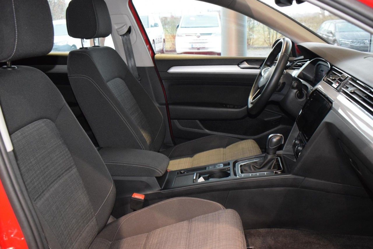Volkswagen Passat Variant Business 1.6 TDI DSG - Samsaru's Car Outlet