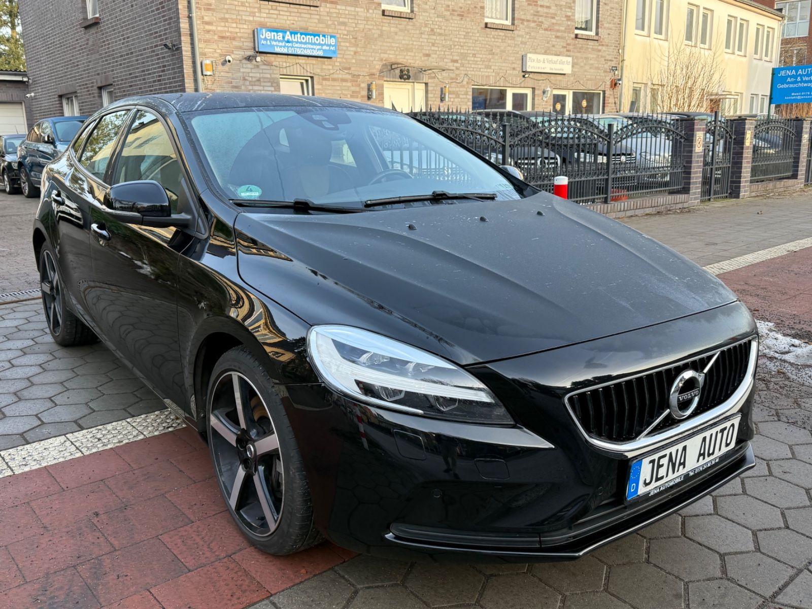 Volvo V40 Momentum 1 Vorbesitzer R.Kamera SHZ