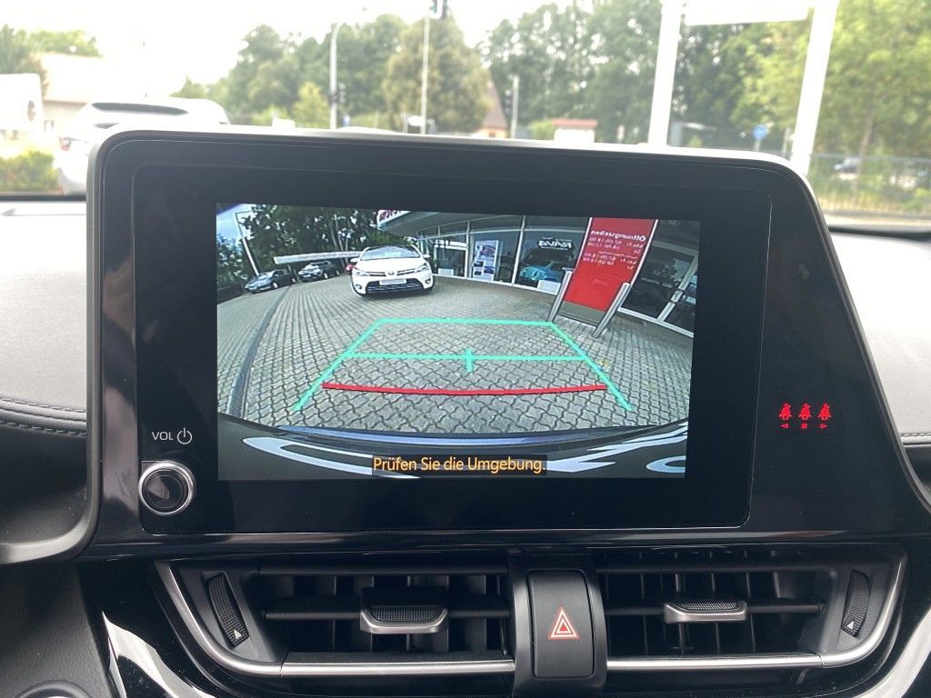Toyota C-HR 2.0 Hybrid - Samsaru's Car Outlet