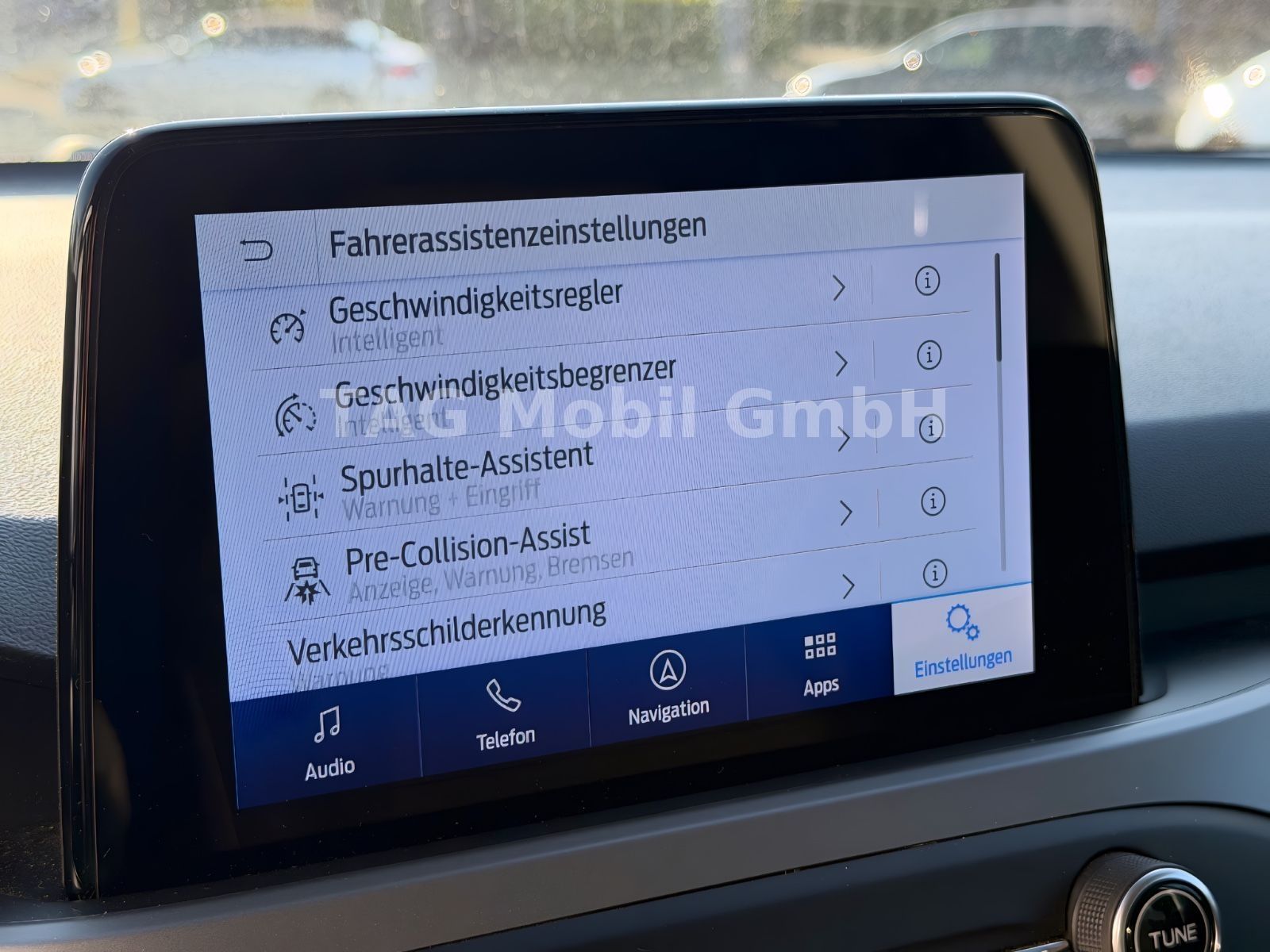 Ford Focus Titanium Turnier *TWA*LED*NAVI*SHZ*