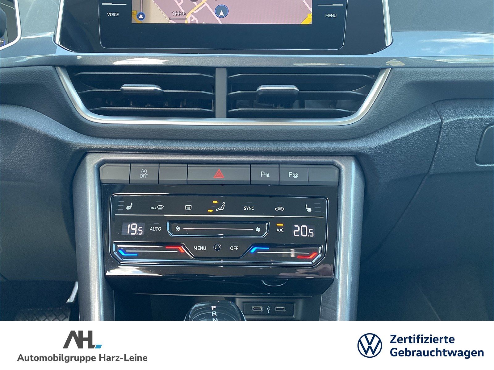 Volkswagen T-Roc 1.5 TSI Style DSG - Samsaru's Car Outlet
