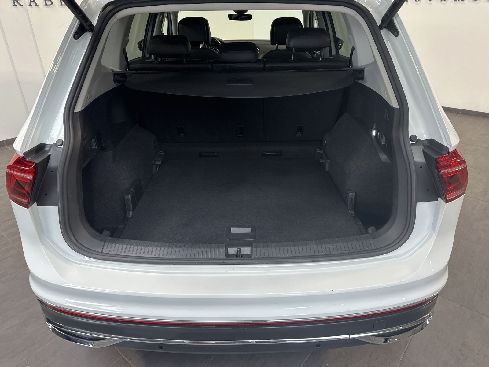 Volkswagen Tiguan Allspace 2.0 TDI DSG 4M Elegance NAV+LED