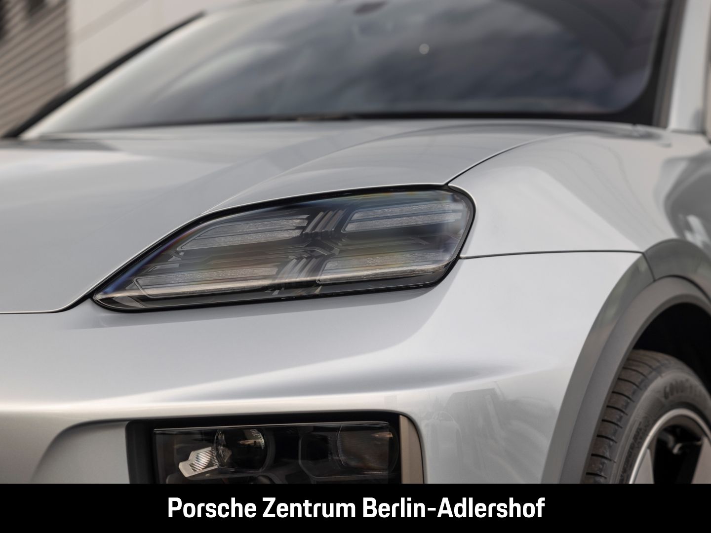 Porsche Macan Turbo - Samsaru's Car Outlet