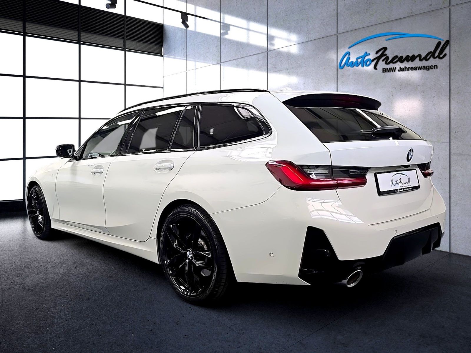 BMW 320i LCI II M Sport *19 Zoll*HuD*360*Ad.FW*
