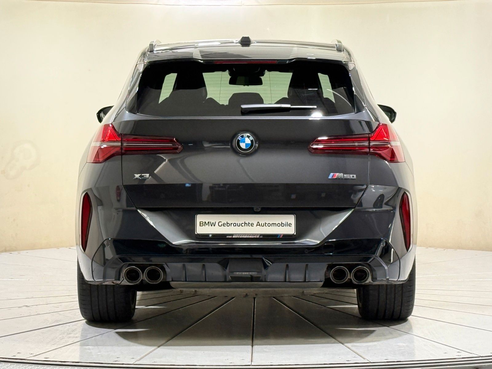 BMW X3 M50 xDrive Standhzg AHK ACC 360° Pano HUD HK