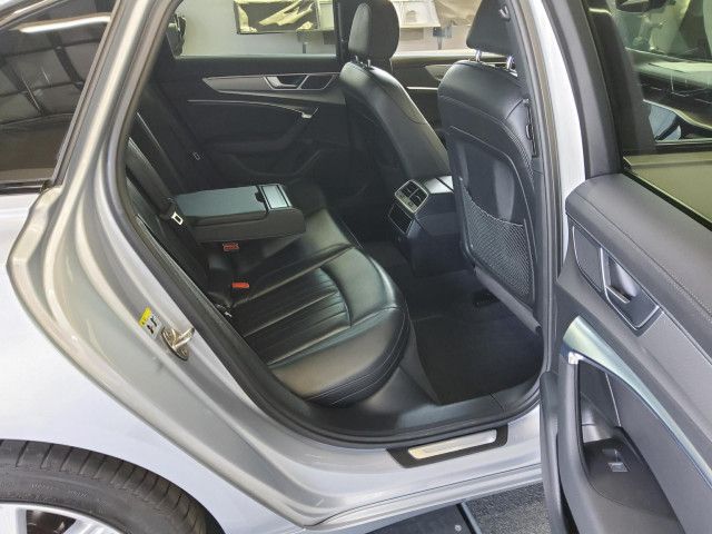 Audi A6 Limousine 45 TFSI qu. S tr. - Samsaru's Car Outlet
