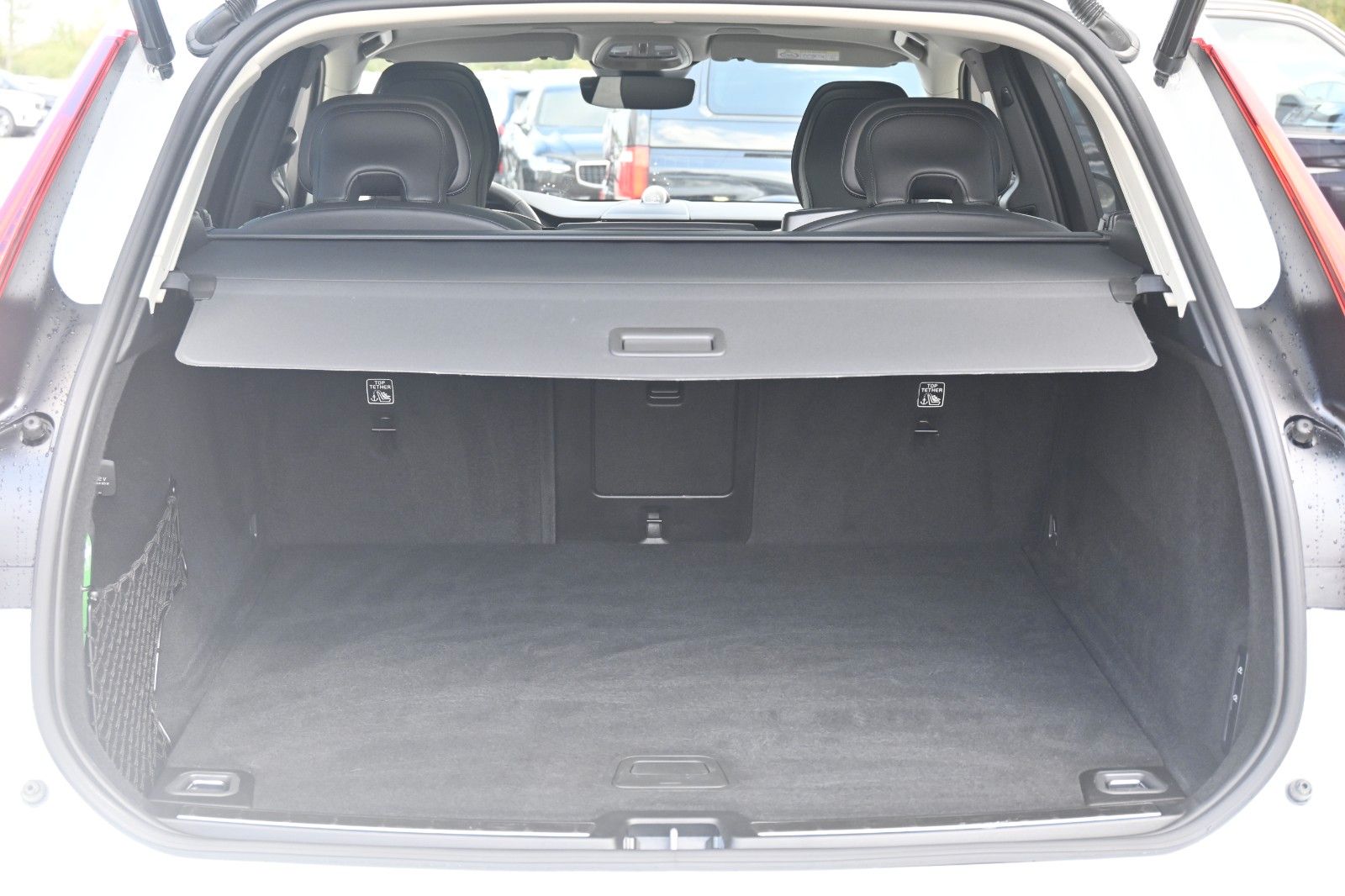 Volvo XC60 B4D AWD Ultimate Dark*LUFT*HUD*B&W*AHK*360°