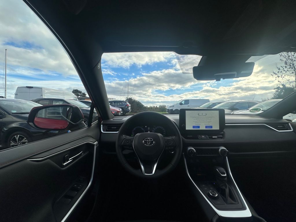 Toyota RAV 4 Plug-in-Hybrid Teamplayer *AHK*
