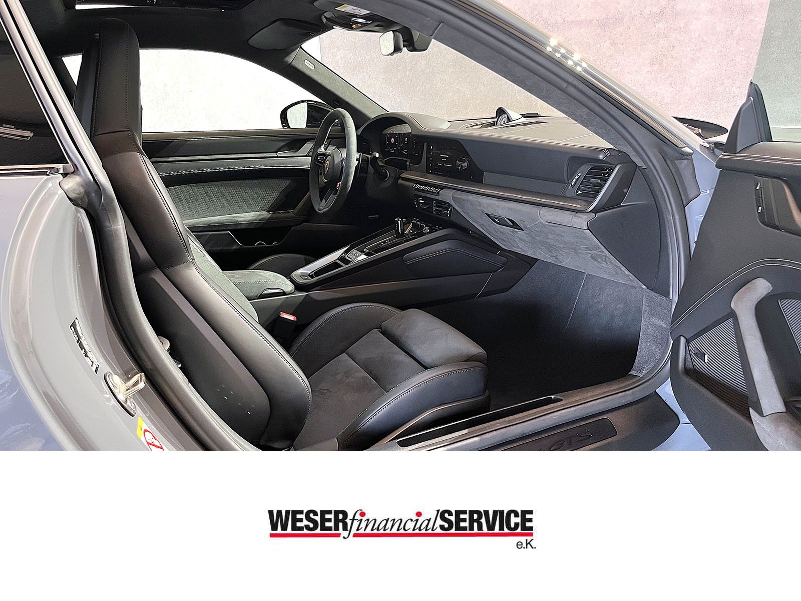 Porsche 992.2 GTS - Samsaru's Car Outlet