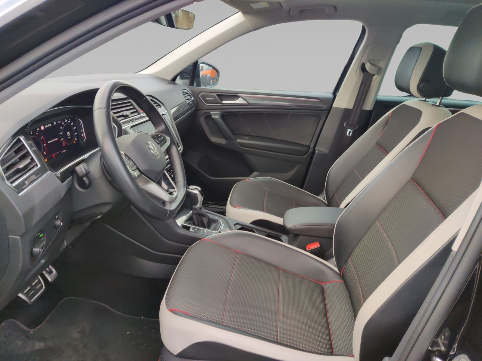 Volkswagen Tiguan 2.0 TSI DSG Life 4Motion HUD AHK
