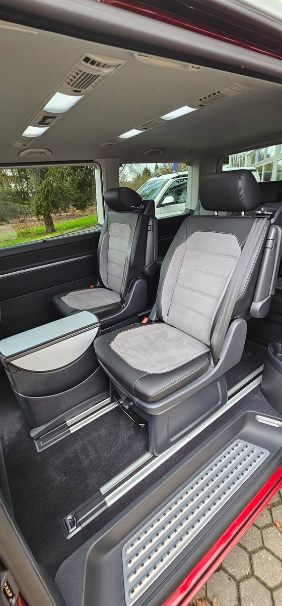 Volkswagen T6.1 Multivan Highline 2.0 TDI 204 PS 4MO DSG - Samsaru's Car Outlet
