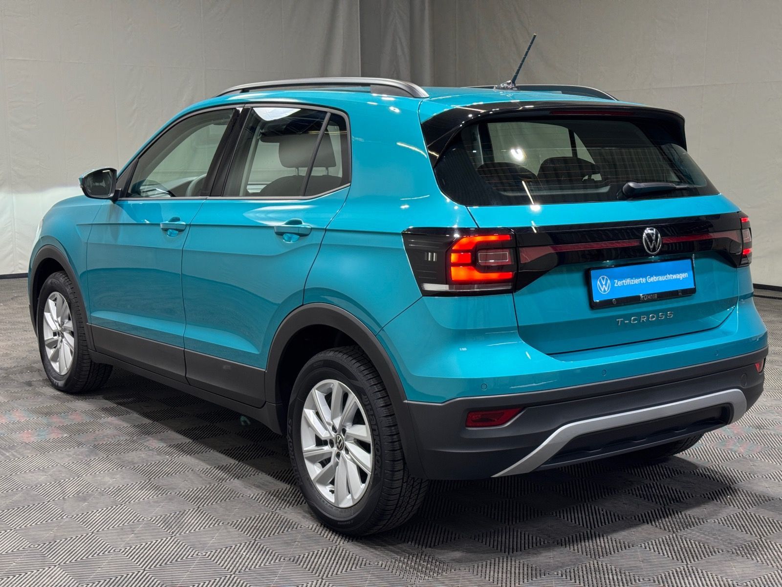 Volkswagen T-Cross Life 1.0 TSI - Samsaru's Car Outlet