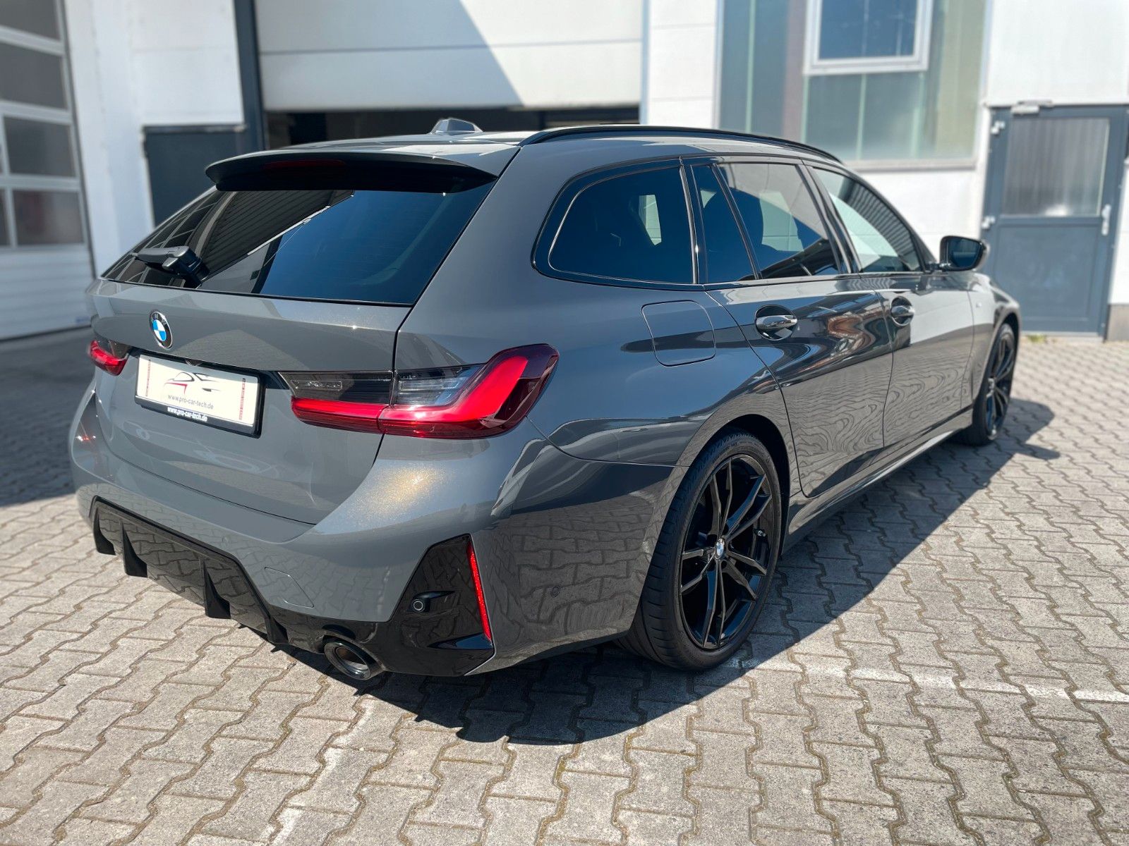 BMW 320d xDrive M-Sport - Samsaru's Car Outlet