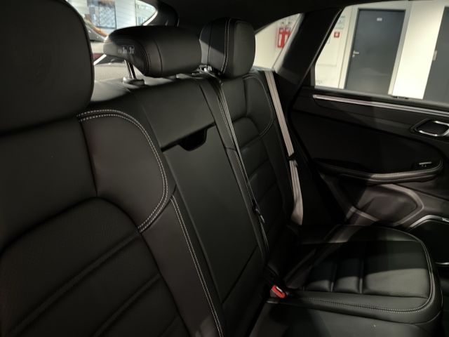 Porsche Macan - Samsaru's Car Outlet