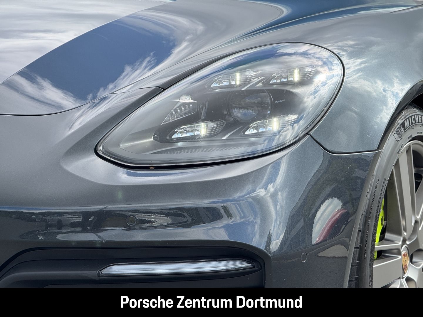 Porsche Panamera 4 E-Hybrid Sport Turismo Platinum Editi