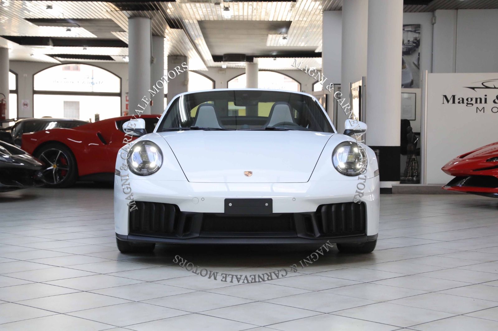 Porsche 992 Targa 4 GTS - Samsaru's Car Outlet