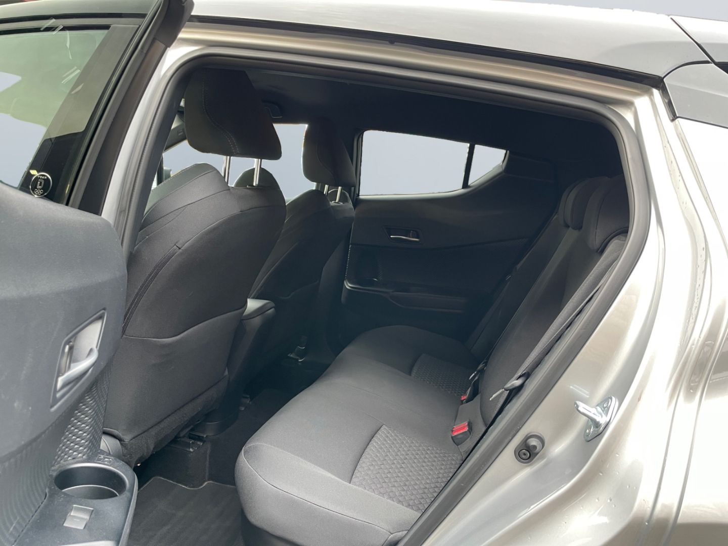 Toyota C-HR 2.0 Hybrid Team D *LED*ACC*CarPlay*CAM*SHZ*