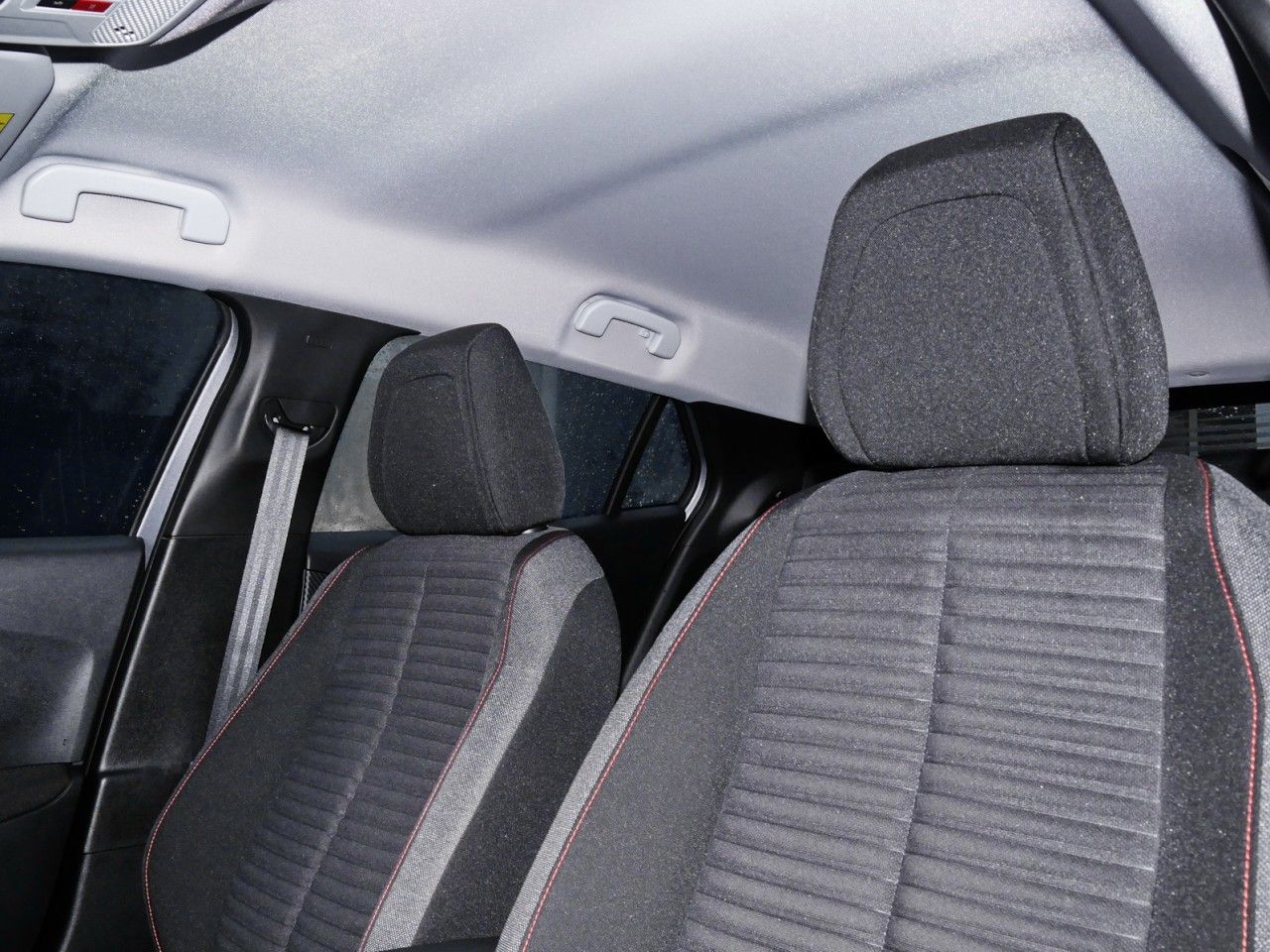 Peugeot 2008-e Active - Samsaru's Car Outlet