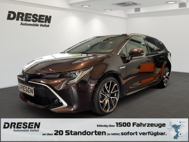 Toyota Corolla Touring Sports 2.0 Hybrid Lounge - Samsaru's Car Outlet